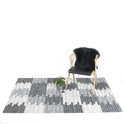 Hadleigh Geometric Hand Woven Area Rug