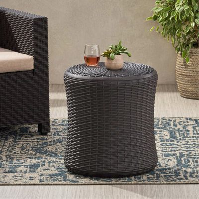 Table de patio d'extérieur brun foncé en polypropylène de 18,81 po x 21 po, côté fonctionnel et résistant aux intempéries, 18,81 po x 18,81 po x 21 po, style minimaliste