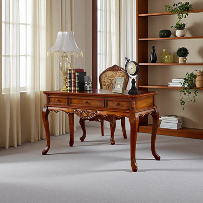 Elegant S-shaped leg desk