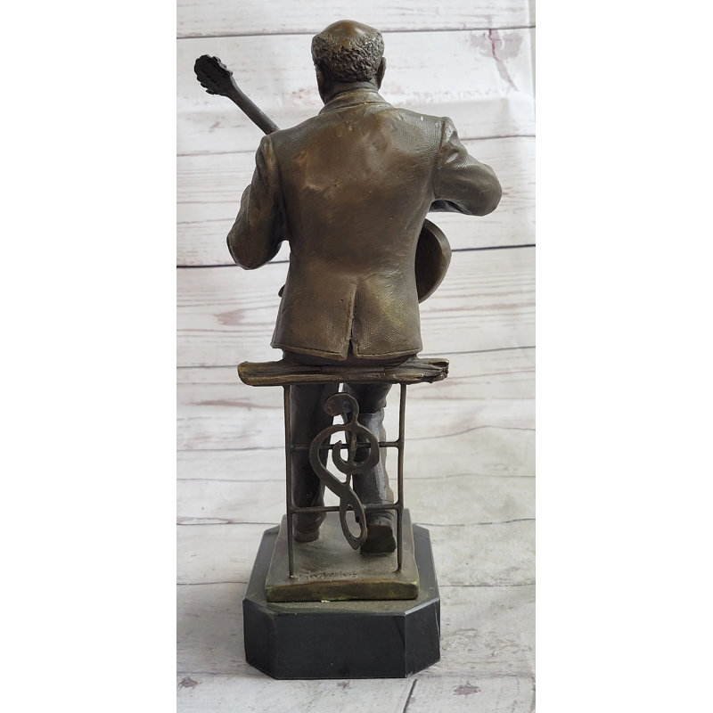 Figurines et sculptures