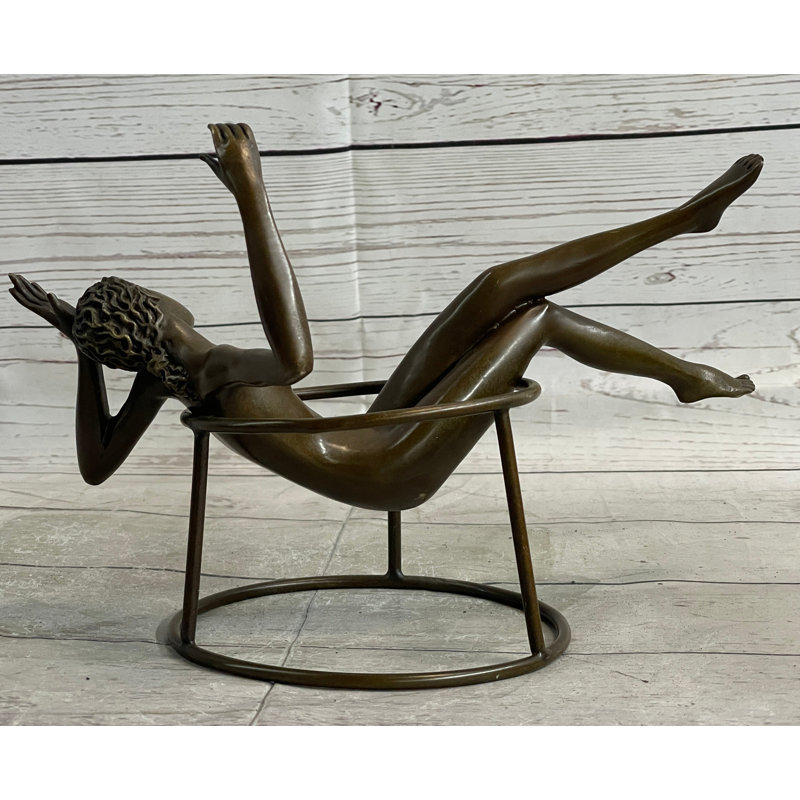 Statue en bronze signée de la femme nue abstraite Mid-Century