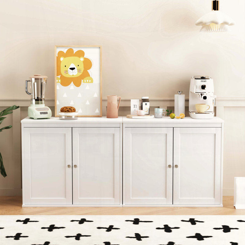 Armoire de cuisine avec portes doubles et tablettes réglables