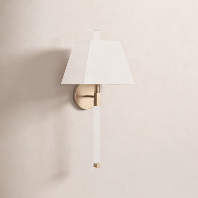 Omya Single Light Dimmable Armed Sconce