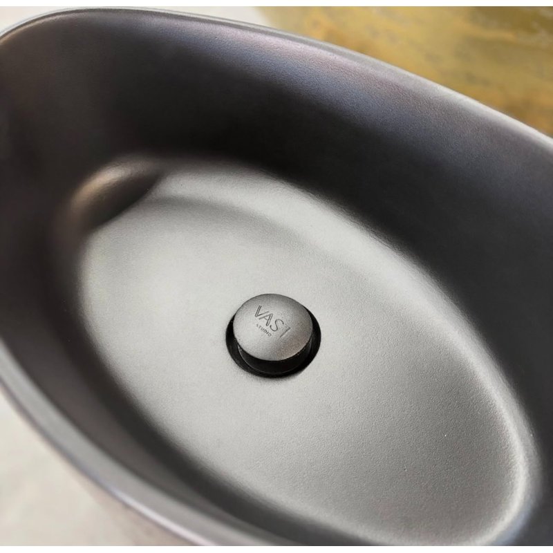 Lavabo sur pied en laiton vieilli texturé 33,9 po Vast Studio avec lavabo sur pied sculpté avec silhouette moderne incurvée et finition mate de luxe sans couture