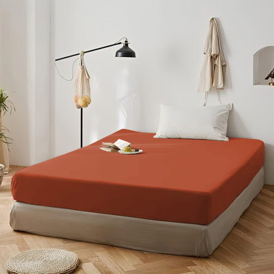 Super Soft Microfiber Deep Pocket Fitted Sheet