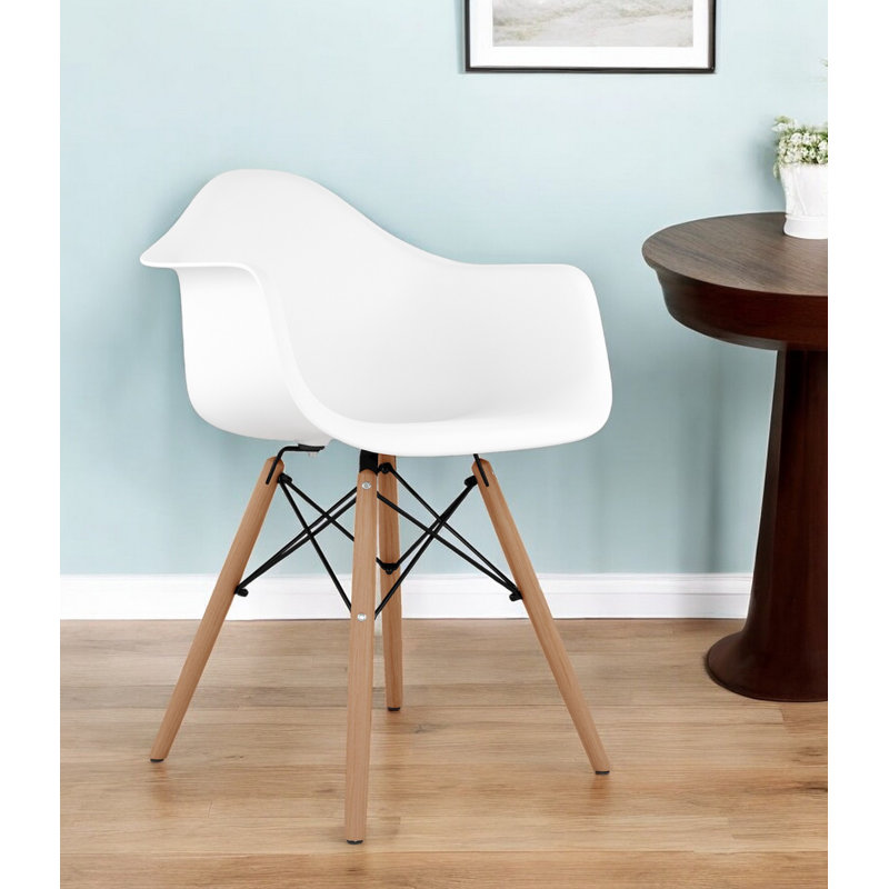 Chaise avec accoudoirs de salle à manger blanche et naturelle en plastique robuste et bois massif