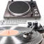 Tourne-disque à courroie CrosAudio Vintage avec sortie Bluetooth et cartouche AT-3600L, rouge