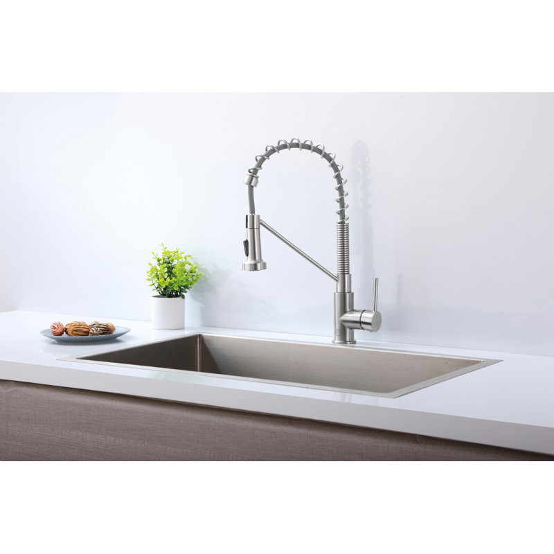 Robinet de cuisine à poignée simple avec accessoires Yara, Nickel brossé