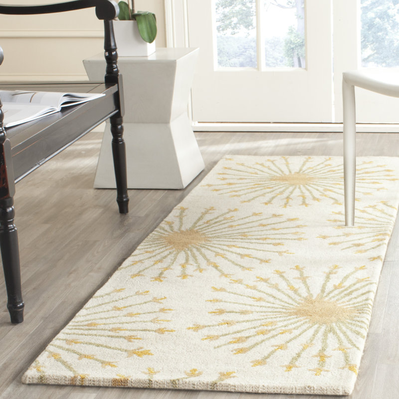 Tapis beige / doré en laine touffeté à la main Mccullough, Tapis de couloir 2 pi 3 po x 7 pi