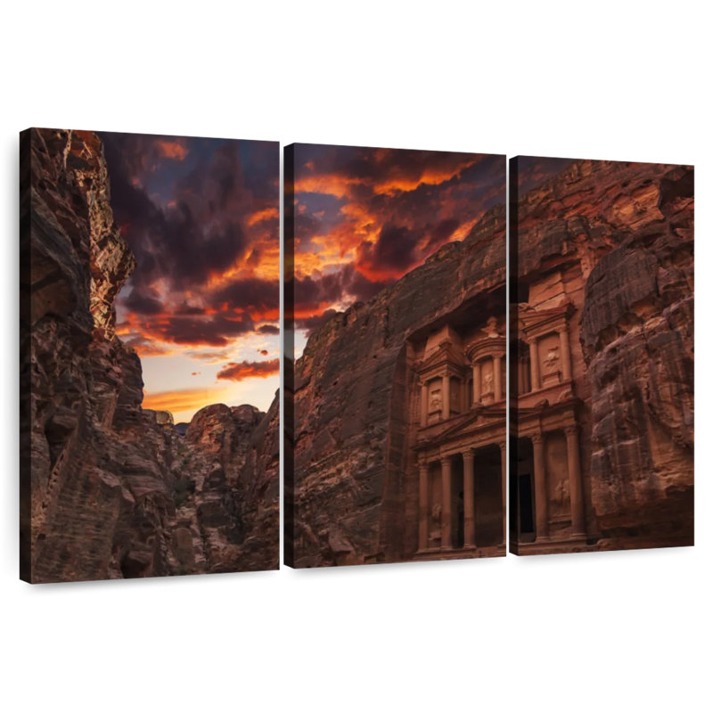 Nicci Al Khazneh At Sunset, 20" H x 33" W