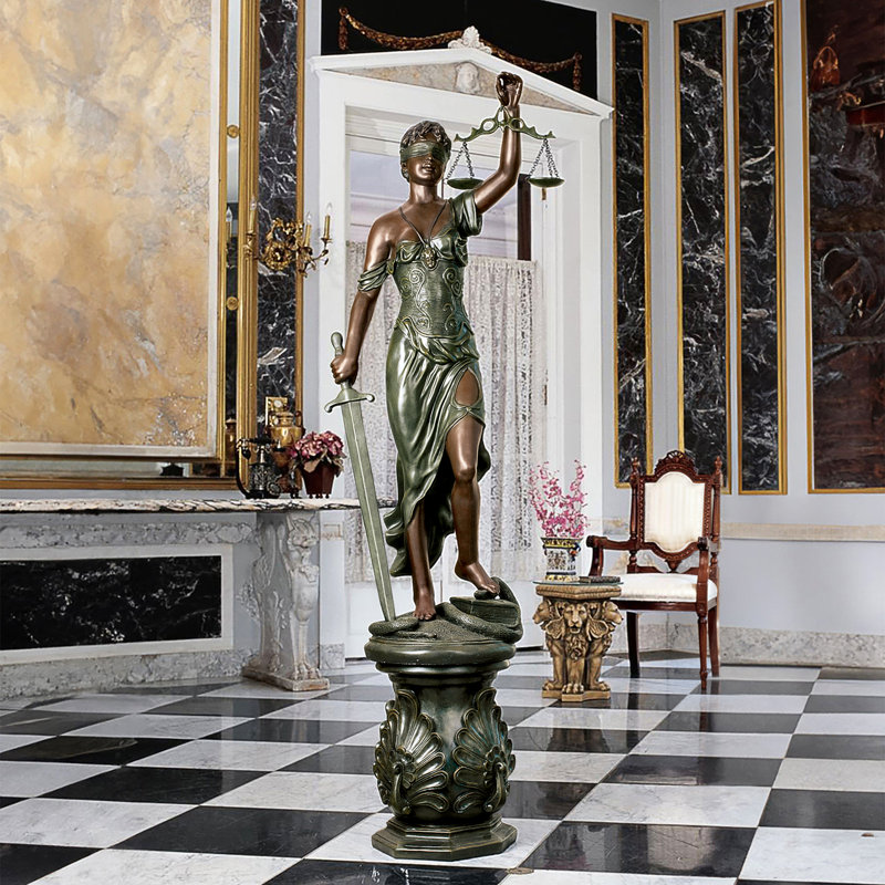 Statue de Thémis déesse de la justice