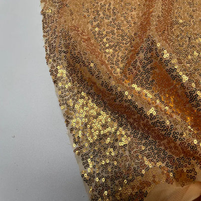 Danielburnham Sequin Table Topper