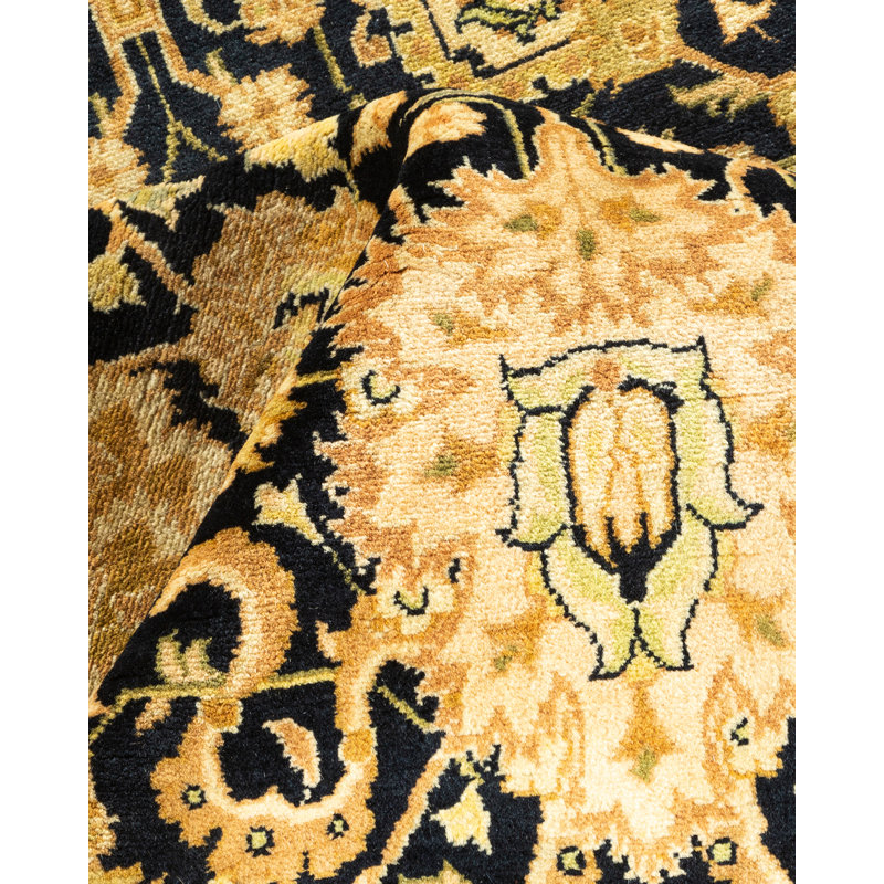 Classic One-of-a-Kind 7' 10" X 10' 7" Hand Knotted Area Rug