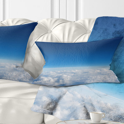 Nuage gonflé au-dessus de la vue - coussin à imprimé paysage