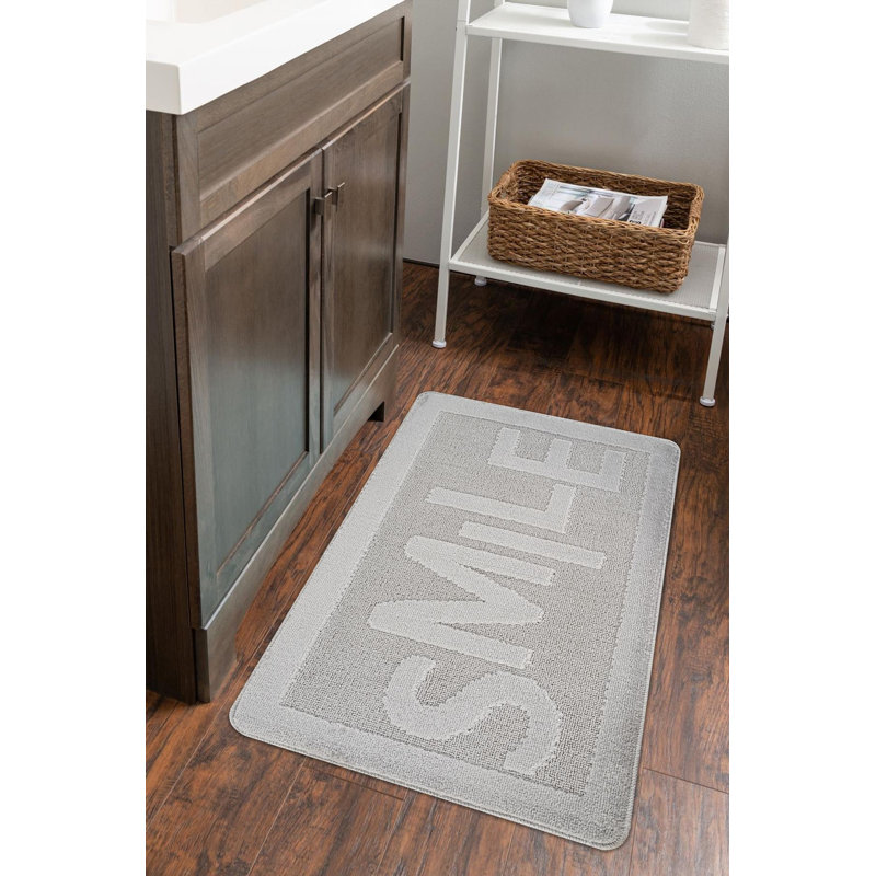 Tapis de bain antidérapant, gris, 23,6 po x 39,4 po | 100% polypropylène, épaisseur totale de 10 mm, 1 300 g / m² | Lavable à la machine à 30 ° F, passer l'aspirateur | Parfait pour la sécurité et le confort de la salle de bain, conception durable
