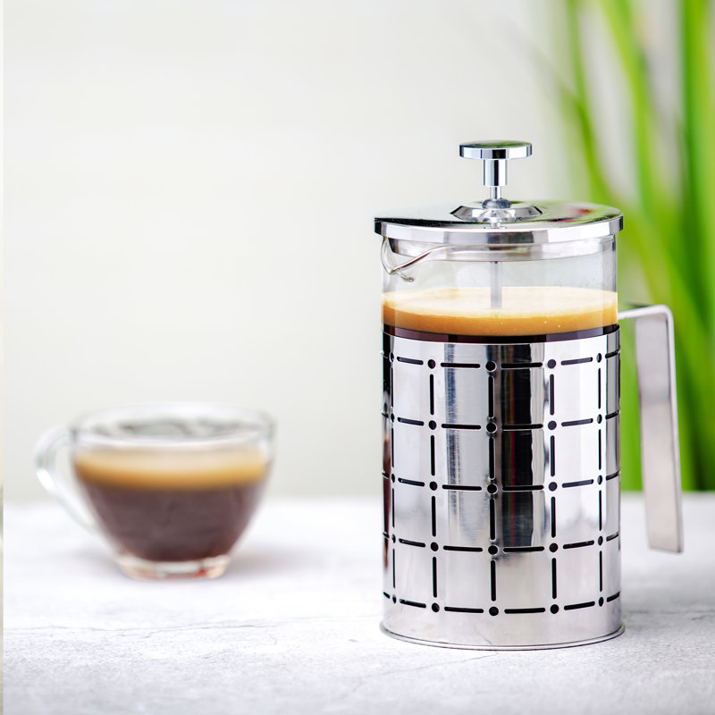 OVENTE French Press Coffee Maker 27 Ounce with Heat Resistant Borosilicate Glass, Stainless Steel Design and 4-Level Filter System, Portable Cold Brewer Pot for Travel, Camping or Gift, Silver FSS27P