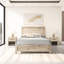 Grand lit naturel pour une ambiance de chambre à coucher tranquille avec tête de lit à panneau et mécanisme de glissière en métal