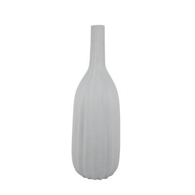 Vase Rizie avec texture nervurée, polyrésine blanche contemporaine de 41 pouces