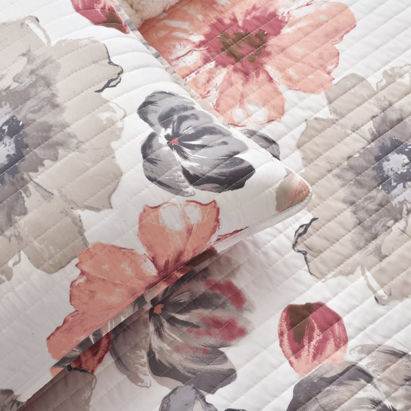 Leah Reversible Quilt Set, Coral, King Quilt + 2 King Shams