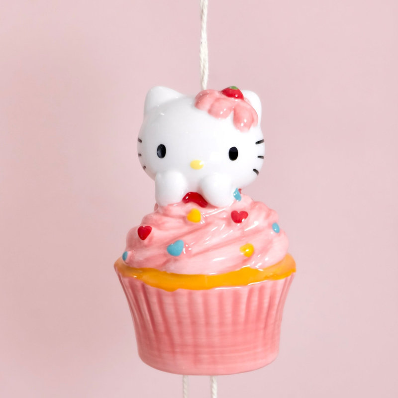 Carillon Hello Kitty Cup Cake Delight
