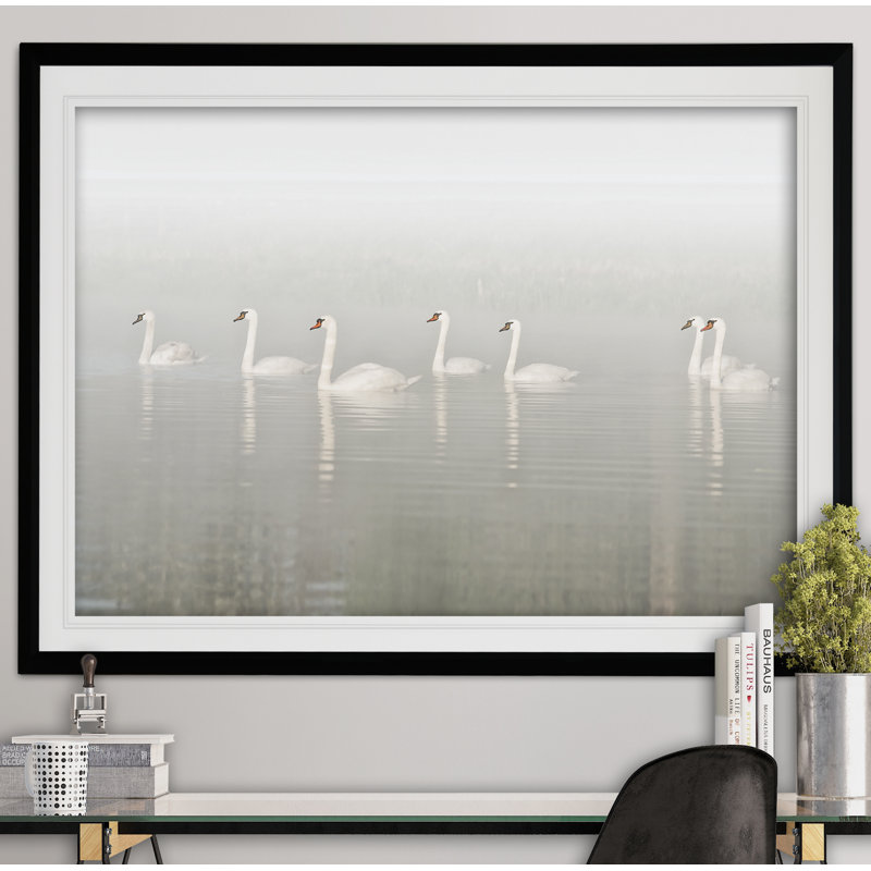 « sept swans », reproduction de peinture à l’acrylique encadrée, Noir, H 20 po x l 24 po x P 1,5 po