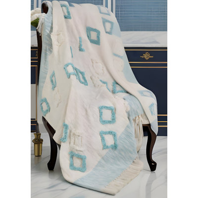 Jeté 60 po x 50 po en coton tissé bleu et blanc avec franges
