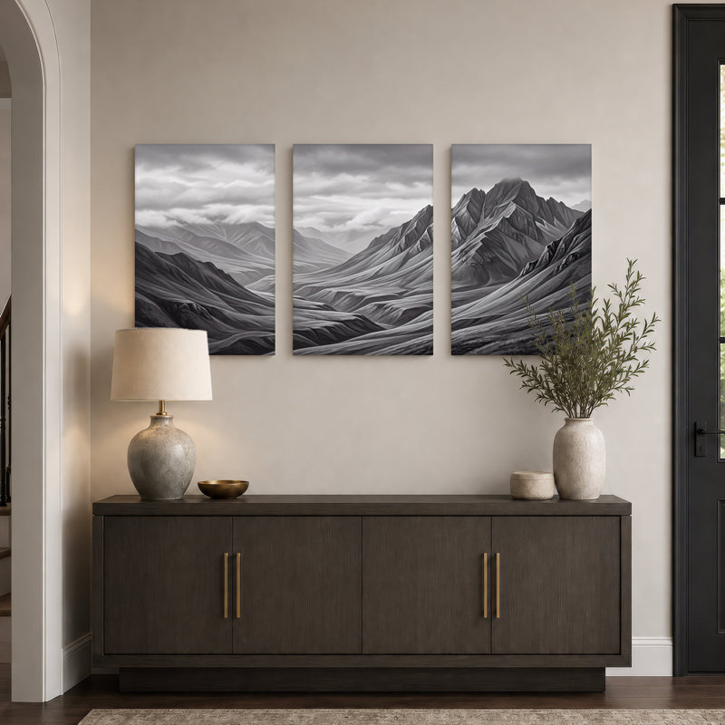 Ensemble de 3 toiles noires et blanches sous un ciel nuageux, 30"H x 20"W x 3pcs