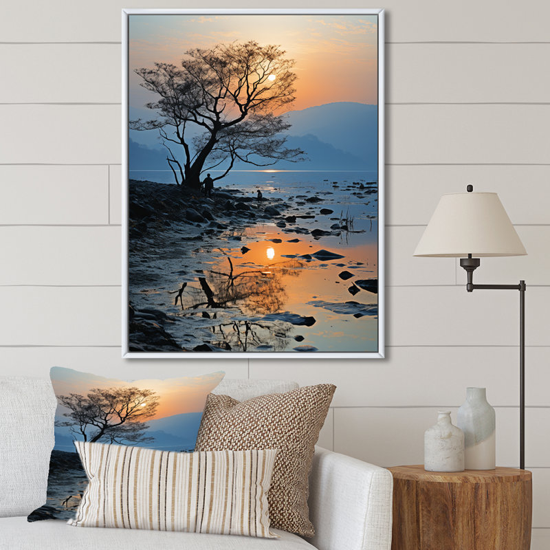 «Lavender Lagoon At Sunset II», reproduction sur toile, Cadre flottant blanc, H 40 po x l 30 po x P 1,5 po