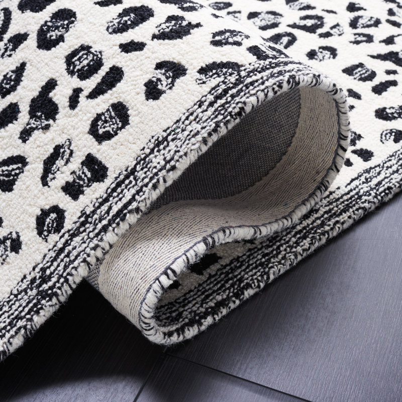 Metro Hand Tufted Indian Wool And Cotton With Latex Animal Print Rug, Rectangle 4' x 6'
