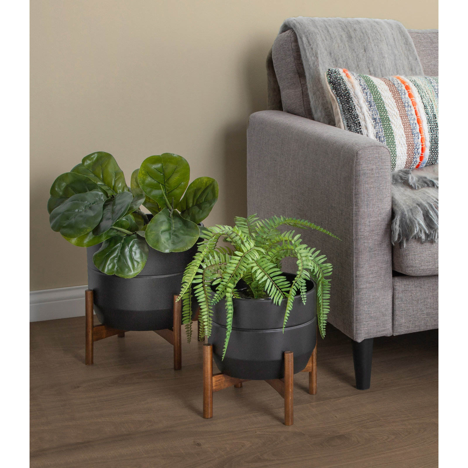 Delarosa 12" Pot Planter