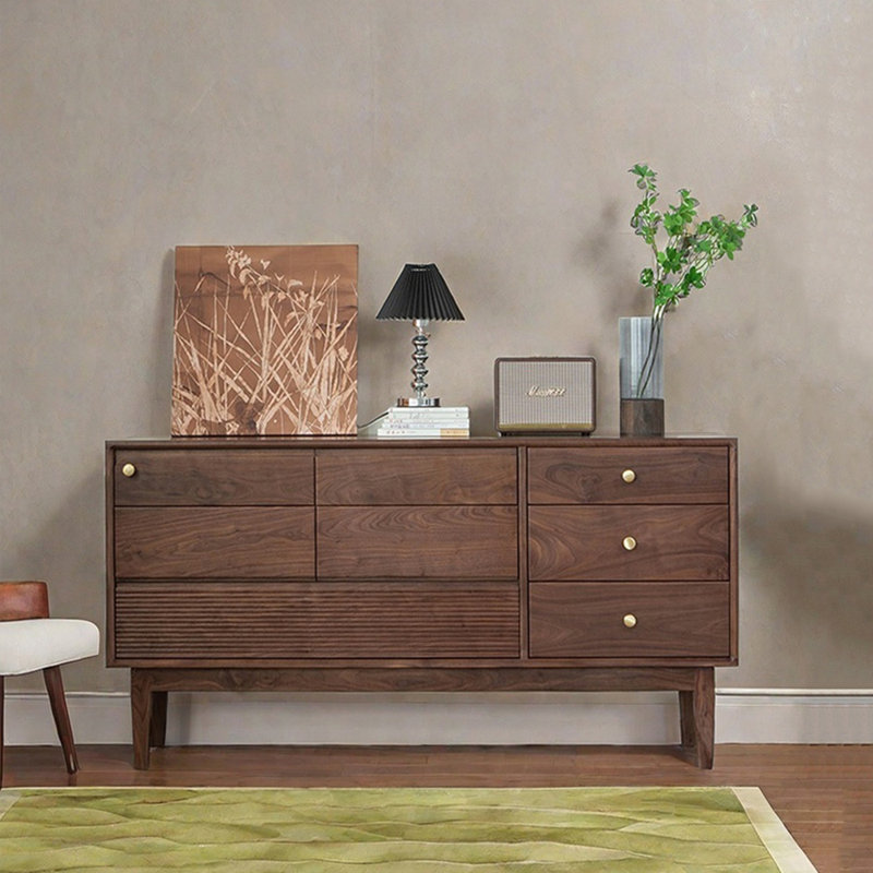 Buffet Chic Design, Brun noyer, H 31,5 po x l 55,1 po x P 15,7 po