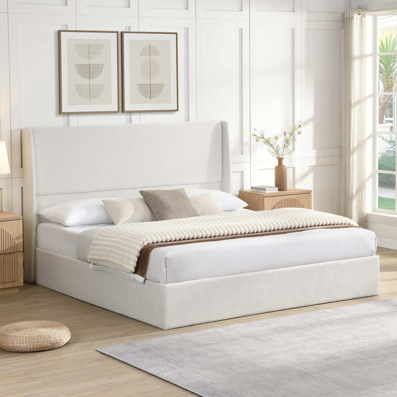 Lit plateforme tapissier avec tête de lit haute et support à lattes en bois, Très grand lit