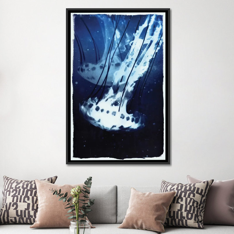 « indigo jellyfish », impression sur toile, H 26 po x l 18 po x P 1,5 po, Toile avec cadre noir, Pas de tapis