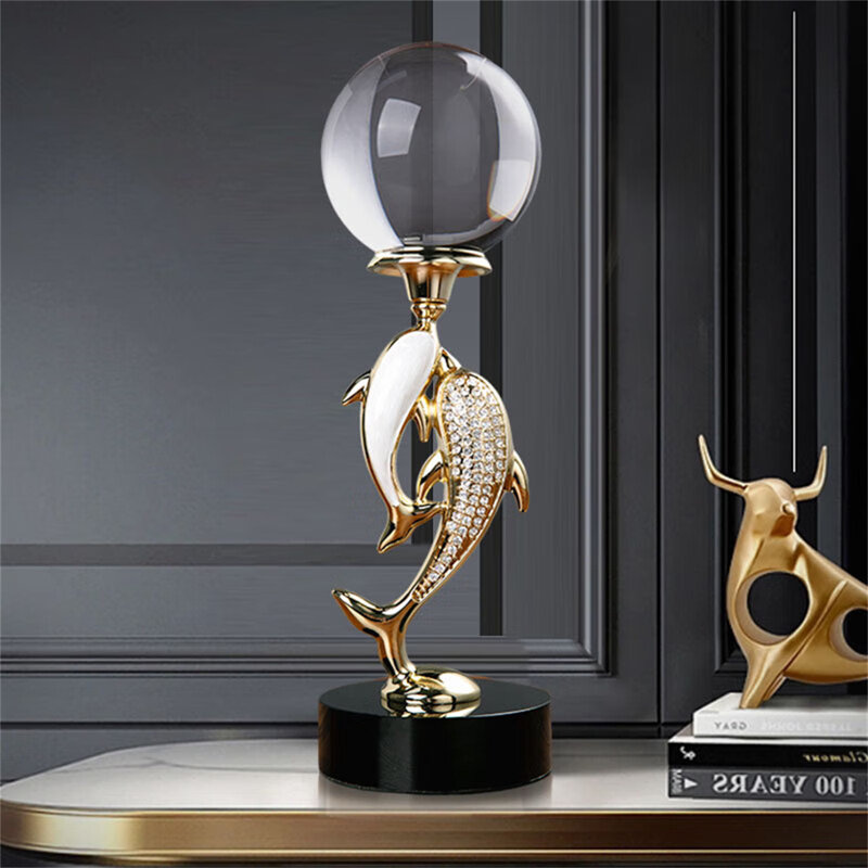 Ornement artistique, H 12,6 po x l 3,86 po x P 1,5 po