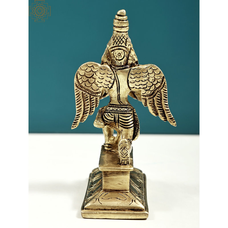 Petit garuda à Namaskara Mudra