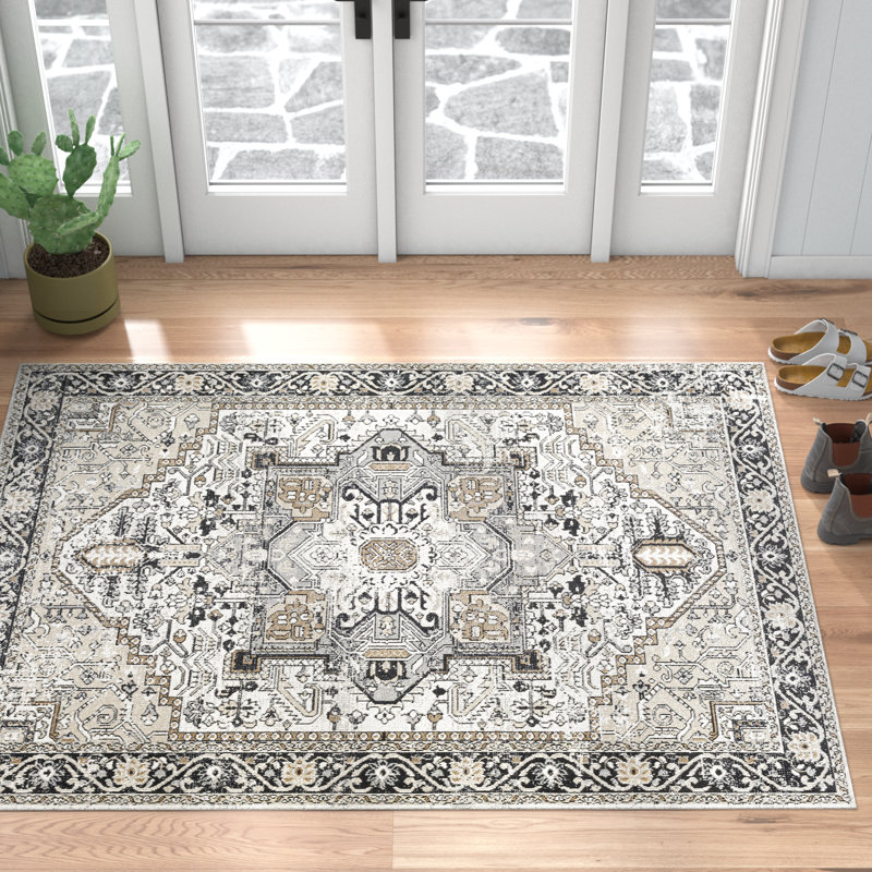 Tapis oriental noir / taupe lavable à la machine Haughton, Rectangle 6 pi 7 po x 9 pi
