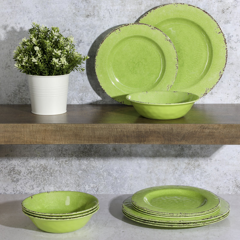 Gibson Mauna Green Melamine 12-Piece Dinnerware Set