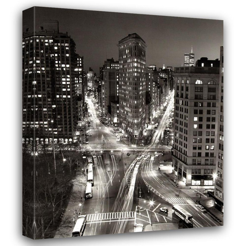 Flatiron, bâtiment de nuit, H 18 po x l 15 po