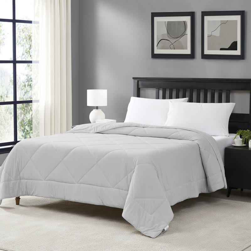 Cooling Oversized All-Season Reversible Single Comforter By Sweet Home Collection®, Twin/Twin XL, Silver