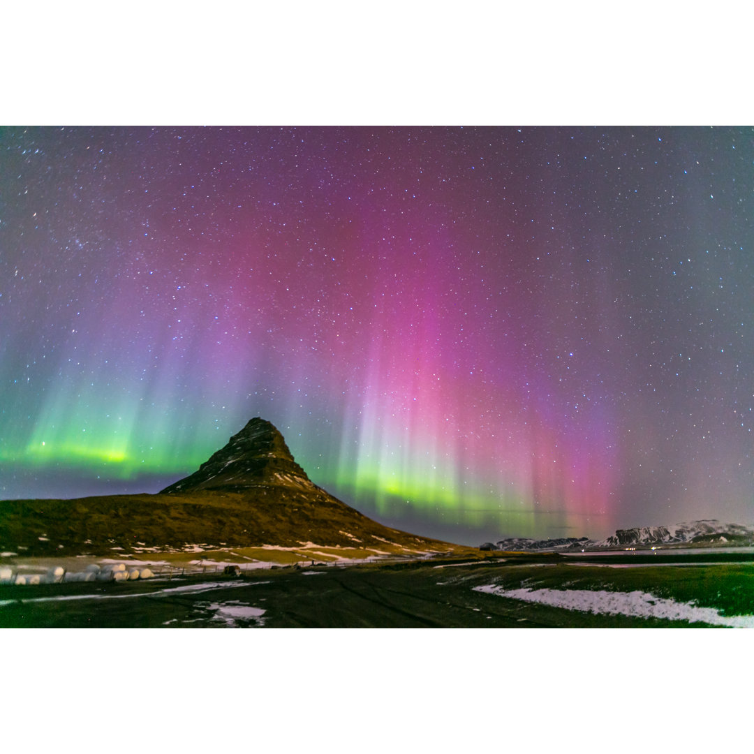 Leinwandbild Northern Light Aurora Iceland von Vichie81