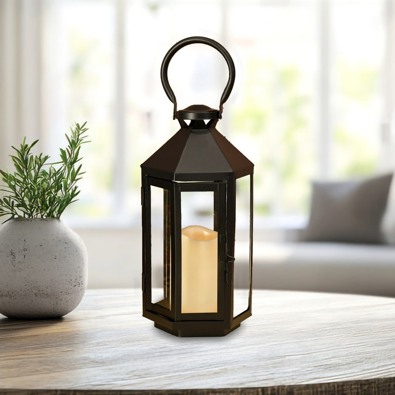 Lanterne hexagonale noire en métal avec bougie à piles