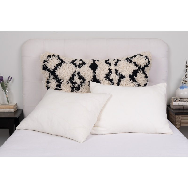 Taelor Lumbar Pillow Cover & Insert