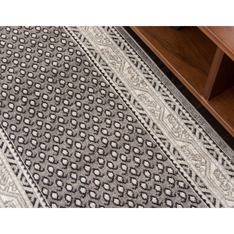 Wingate Oriental Indoor Rug, Rectangle 10' x 13'