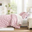3 pièces d'édredon pour très grand lit, motif floral douillet avec accents de cravate, douceur en microfibre semblable au nuage, chaleur toutes saisons, idéal pour un rembourrage moelleux, confort en microfibre douce, adaptabilité, sécurité et facilité-118893838