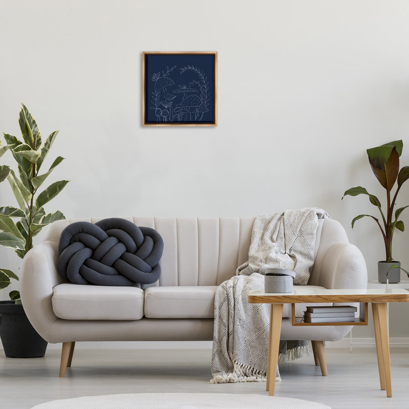"Champignons sur toile bleue encadrée" par Lucille Price, H 18 po x l 18 po, Cadre flottant métallique doré