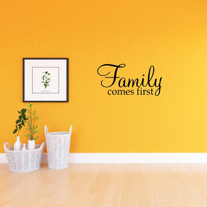 Décalcomanie murale "family is first" Doughty, H 12 po x l 22 po x P 0,01 po