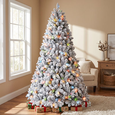 Sapin de Noël artificiel floqué préilluminé de 2,13 m (7 pi) avec 500 lumières multicolores homologuées UL, 1124 pointes enneigées en PVC, 45 pommes de pin naturelles, branches articulées et support en métal