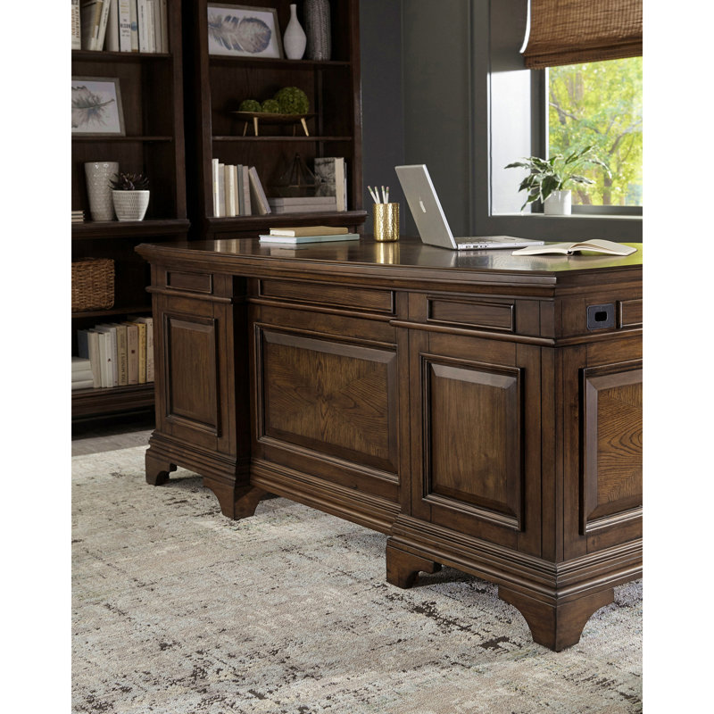 Bureau de direction à 7 tiroirs en chêne bruni
