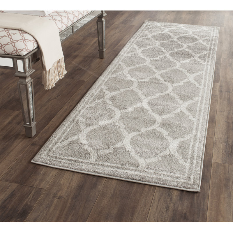 Ammundsen Geometric Gray/Light Gray Area Rug, Runner 2'3" x 7'
