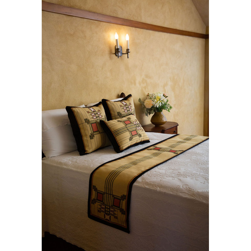 Hedon Table Runner